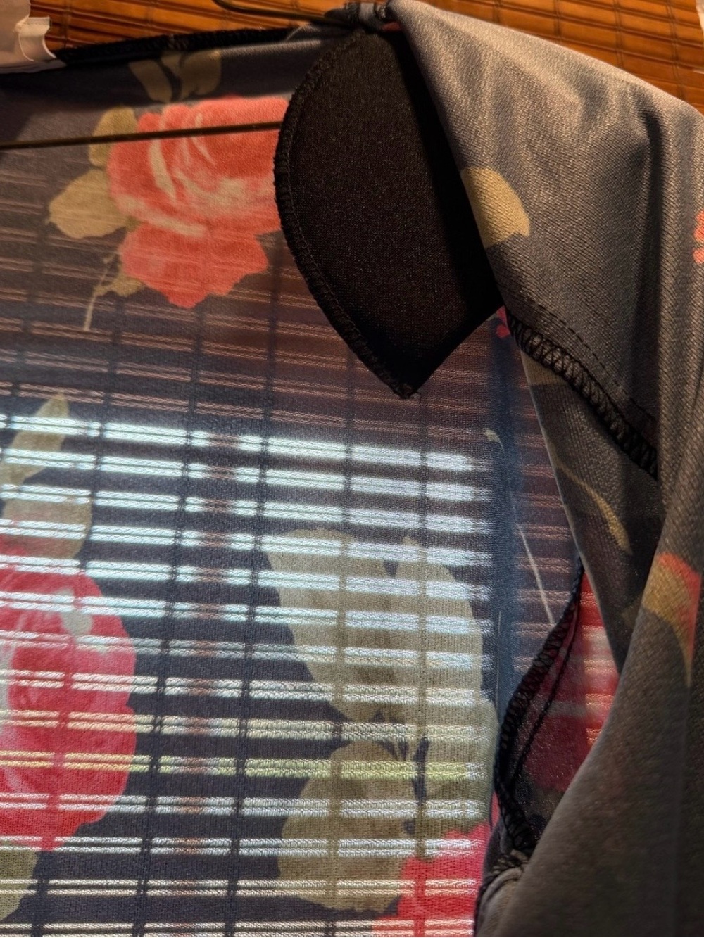 Haband Black Sheer Floral Kimono with Red Roses - Picture 5 of 6
